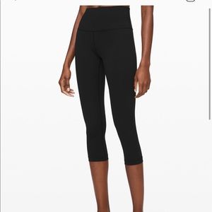 Lululemon wunder under high-rise crop 21” PURPLE